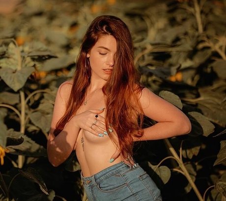 18 onlyfans beautiful porn photo