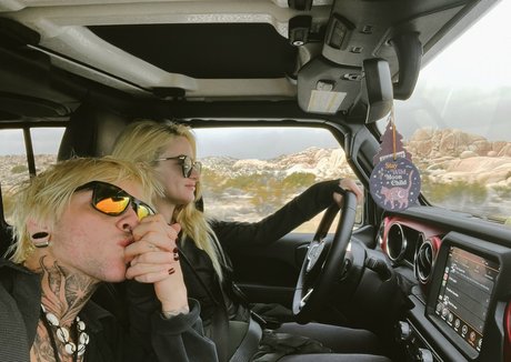 military girls onlyfans pornos gallery