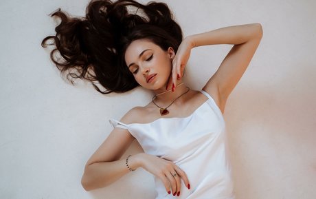 arab wife onlyfans erotic pic