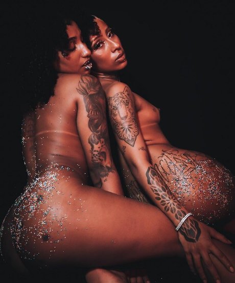 opaicriis free model picture