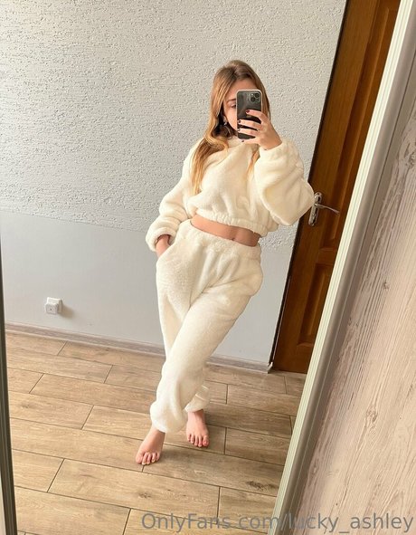 colombian teen onlyfans erotic photos