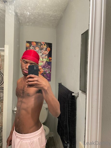black onlyfans nude pic