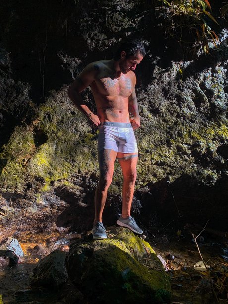 Yorgi Torres model xxx picture