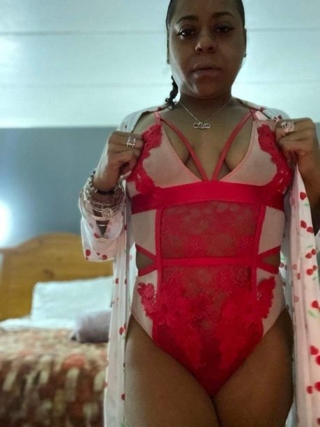 Juicy Kandy naked actress images