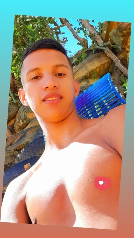 famous onlyfans erotic pics