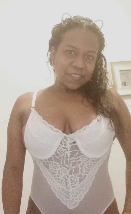 _johaebony hot actress images