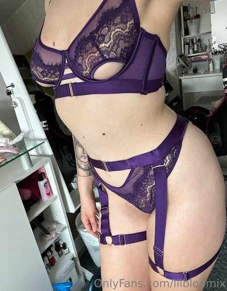 lilbloomix pornstar naked gallery