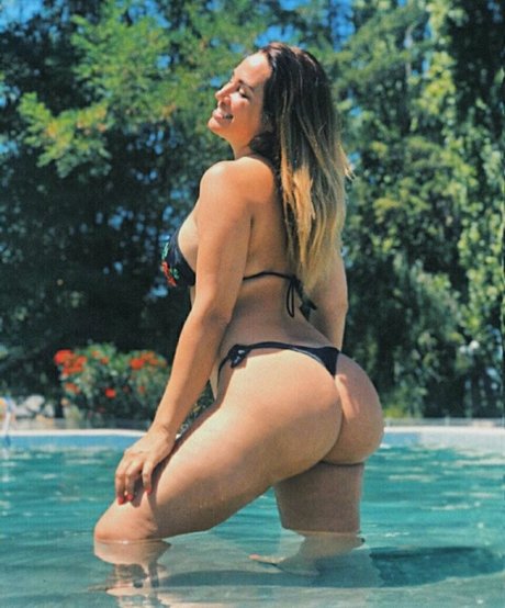 Belen Francese model art photos
