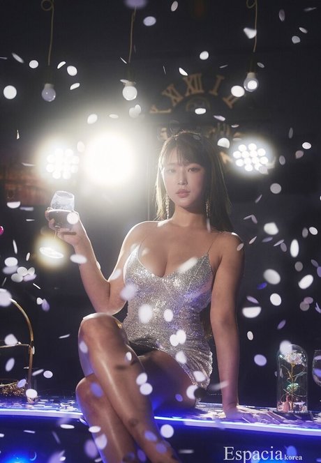 kimgapju sexy actress photo