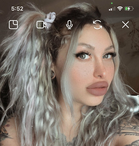 huge fake tits onlyfans porno pics