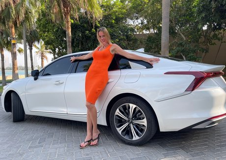 amateur milf onlyfans naked photos