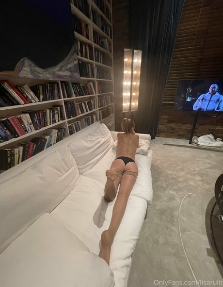 hairy granny onlyfans sexy nude photo