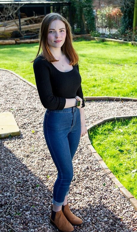 Ellie Littlechild porn actress gallery