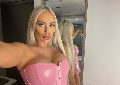 viplaurenxx model erotic photos