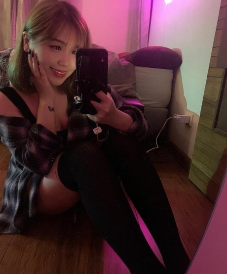 sadparu sexy star img