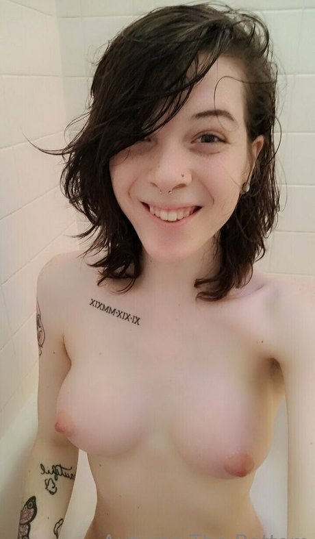 college slut onlyfans xxx photo