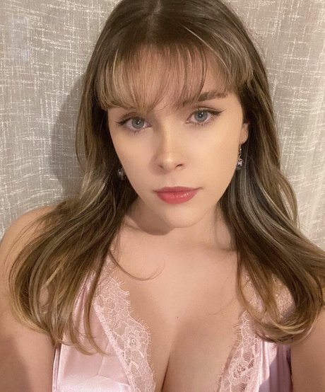 cute babe onlyfans art nude img