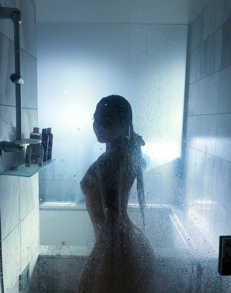 foreignlotus perfect actress photo