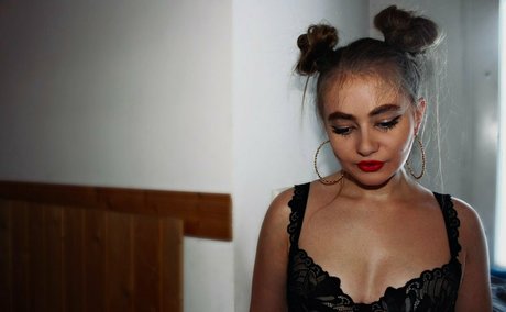 trans milf onlyfans beautiful nude photos