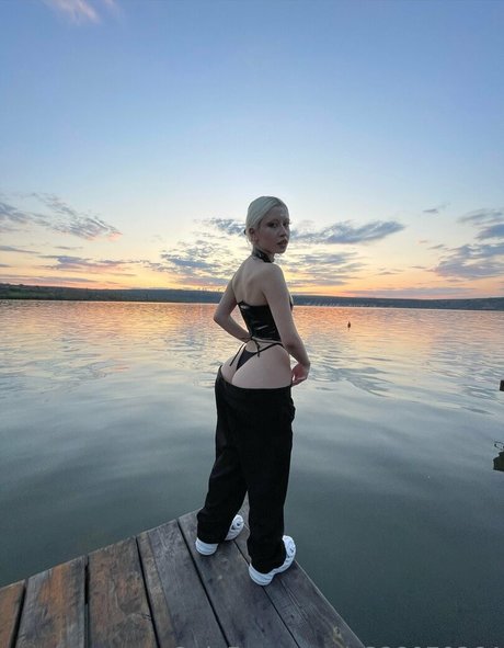 woodsnaomi star nudes archive
