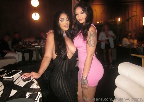 Mulanvuittontv pornstar nude pics