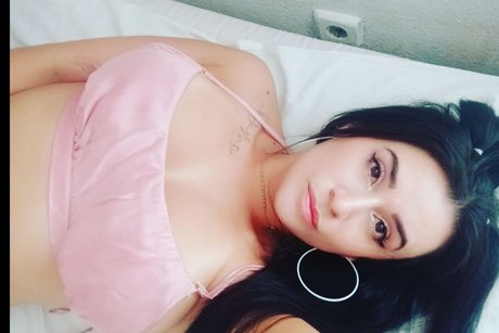 UnanitaR erotic model image