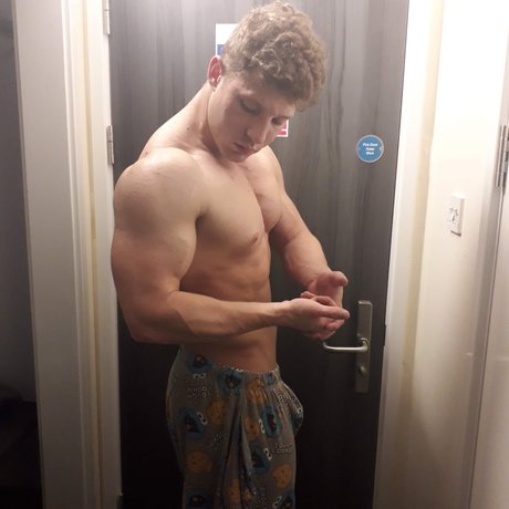 Ken Boy naked model picture