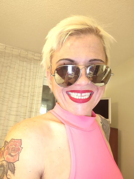 arab wife onlyfans art nude galleries