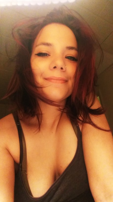 Sierra Sea porn actress image