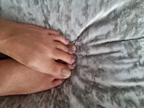 FOOTSIE model image