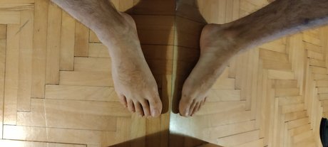 PP Hairy Feet porn model archive