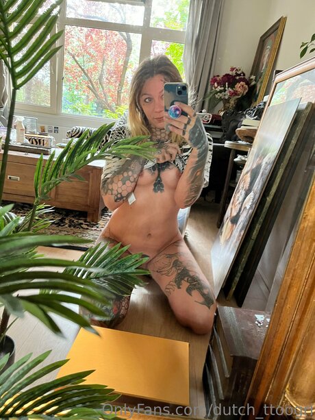 ThatDutchTattooGirl star naked pics