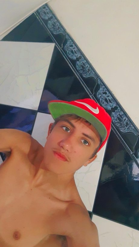 Gabriel Montaleone model hot img