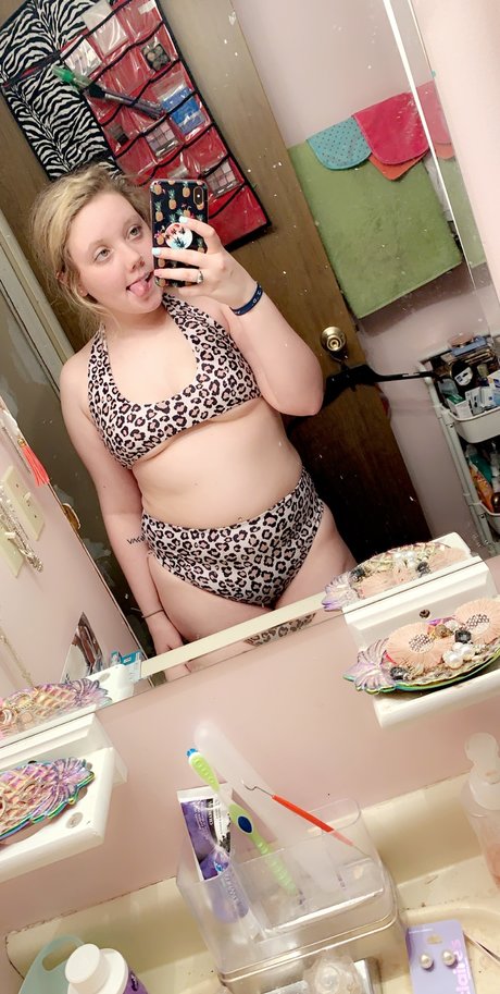 masturbation squirt onlyfans erotic pics