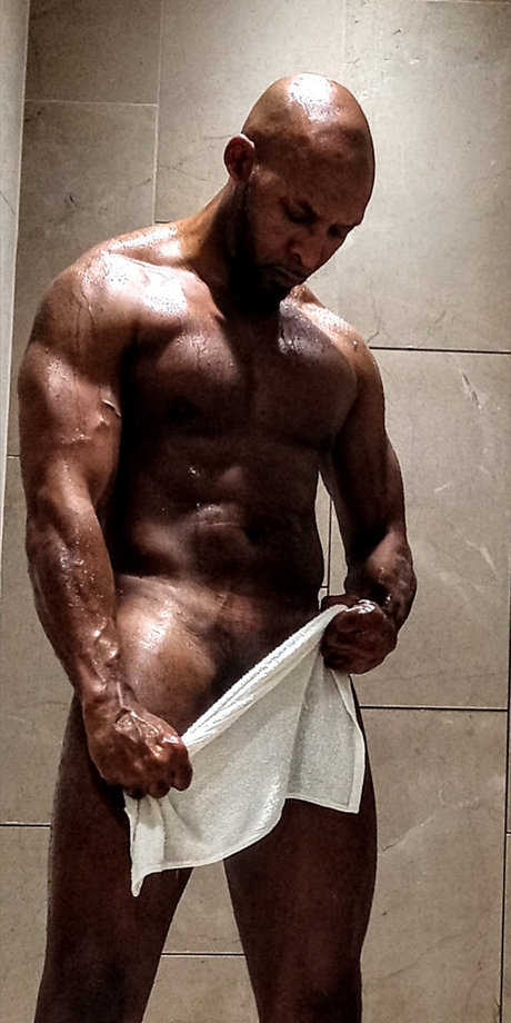 fisting onlyfans xxx picture