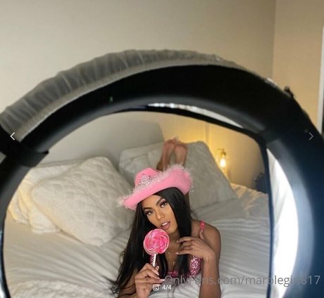 bbw wife onlyfans naked photo