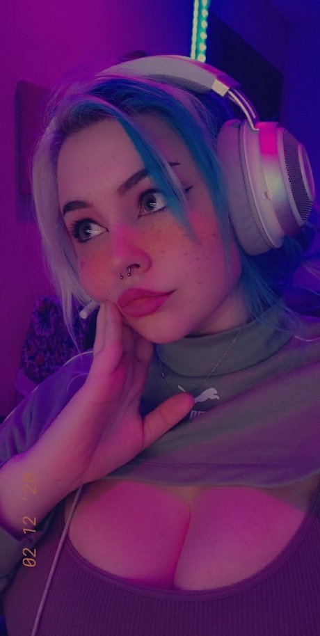 girl on girl onlyfans free pics