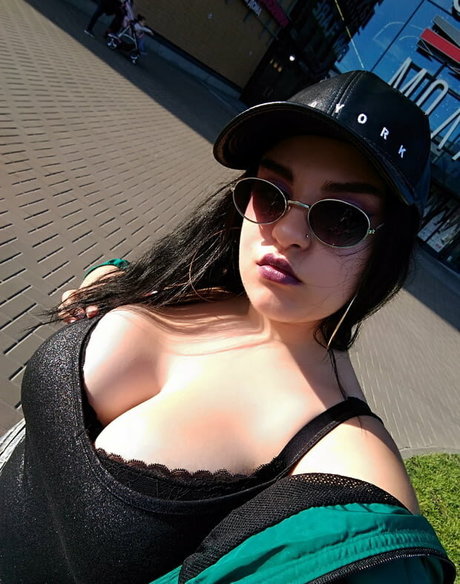 mother daughter onlyfans free naked img