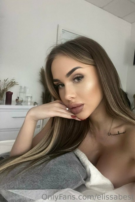 Elissabest adult model photo