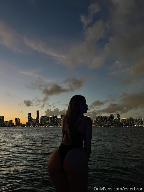 horny asian onlyfans top image