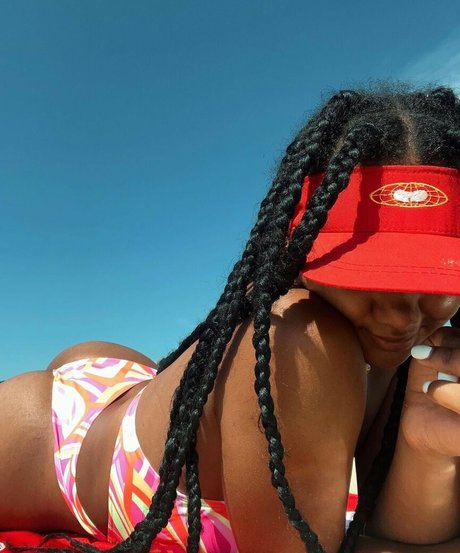 llleasy model top image