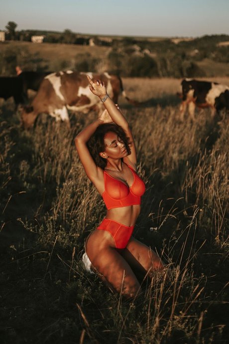 llleasy pornstar top pictures