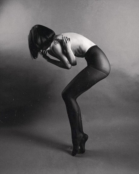 kerrasin model nude archive