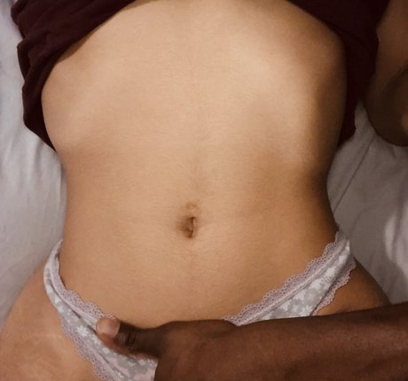 thick milf onlyfans top img