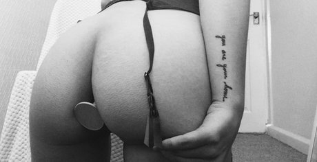 marie x star exclusive photo