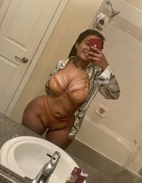 Raychiel star sexy image