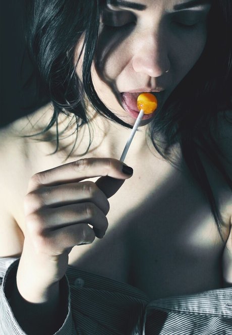 Chloe Ventura nude actress image