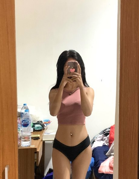 Rebecca Sheisbiru sexy model img