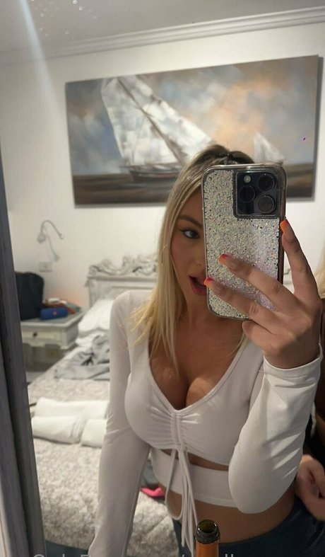 noelleeexoxo naked actress archive