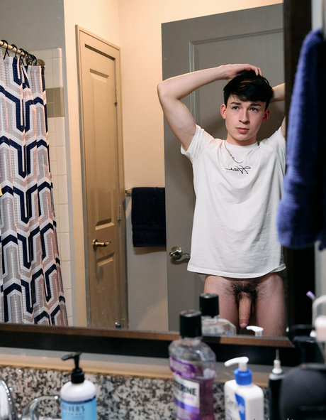 devinholtxxx beautiful model pics